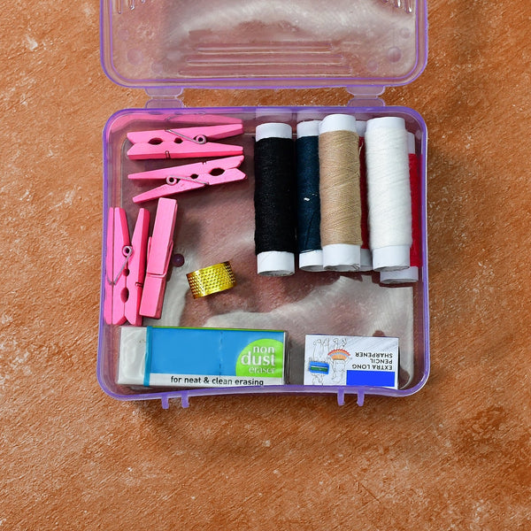 2004 plastic container used for storing things and stuffs and can also be used in any kind of places. 